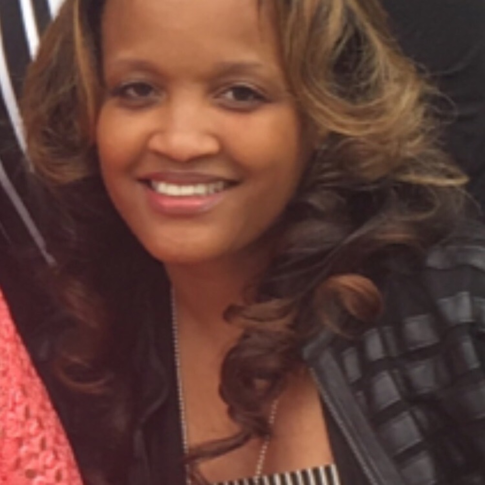 Meet your Posher, Pamela
